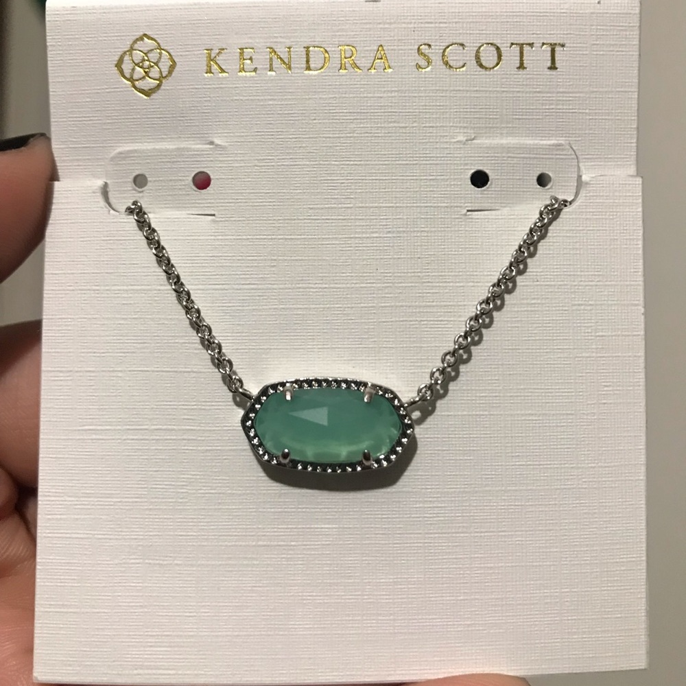 Kendra Scott Elisa Necklace in Chalcedony Glass